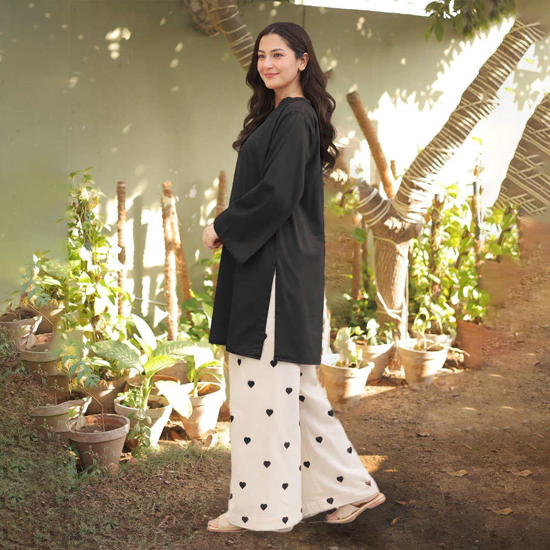 Heart Embroidered Khaddar 2-Piece Set